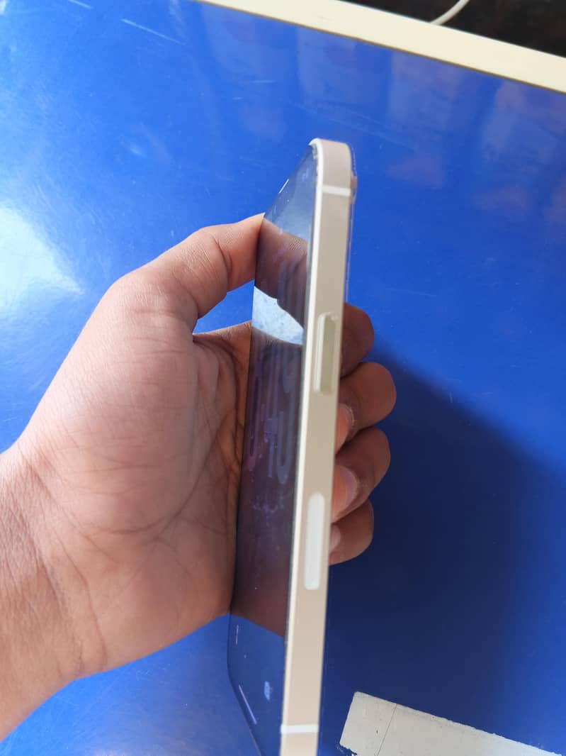 iphone 13

                                                            alt=