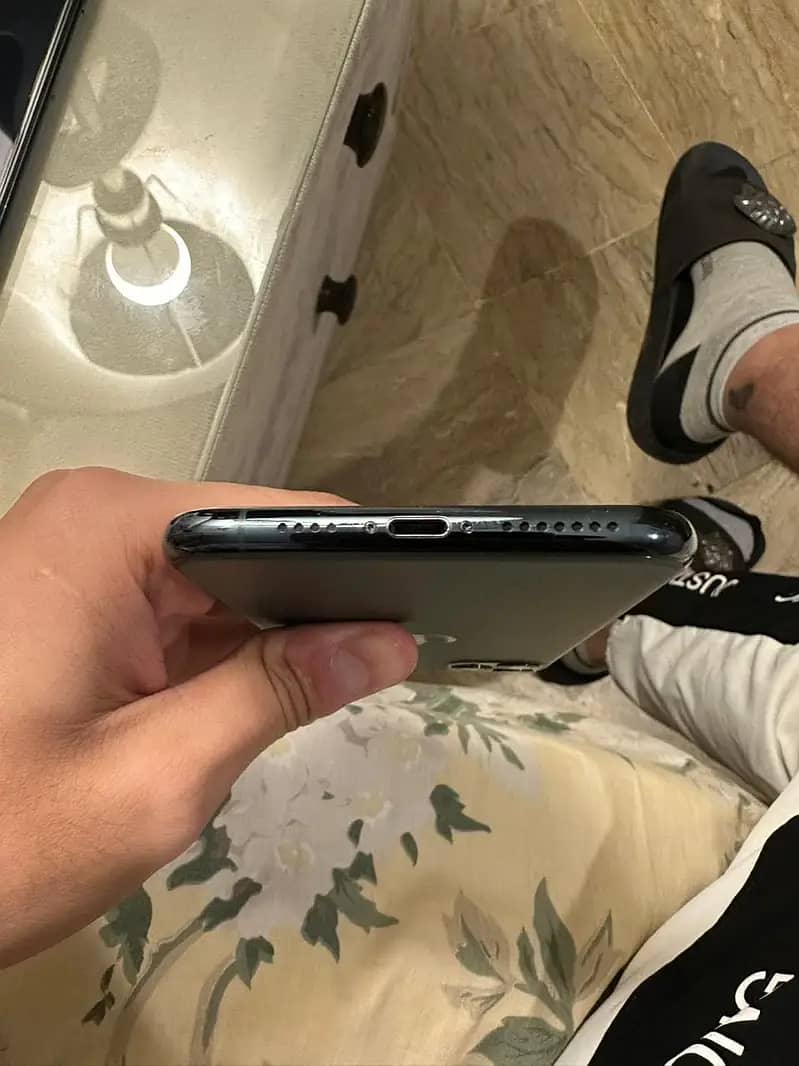 Iphone 11 PROMAX(PTA)

                                                            alt=