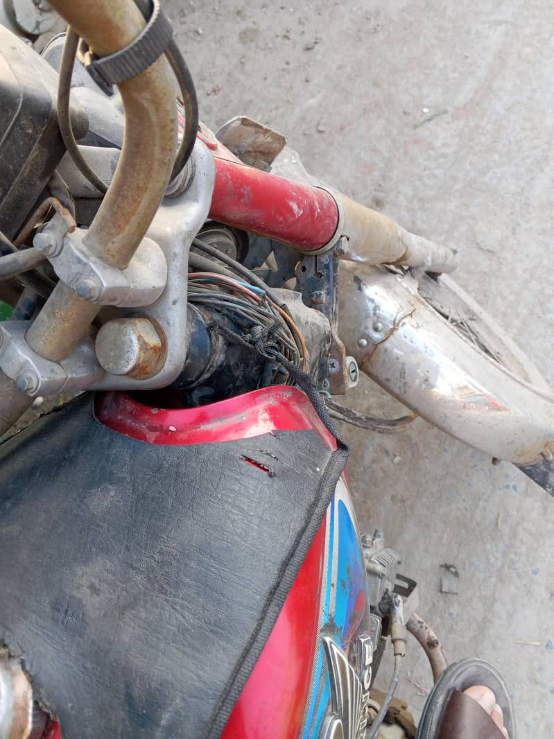 Road prince 70cc 03161080974

                                                            alt=