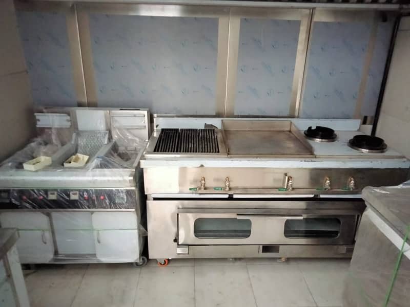 Cooking ranges/Hotel & Cafe kitchen installation/Steel Cooking ranges

                                                            alt=