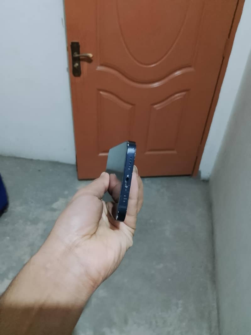 12 non pta

                                                            alt=