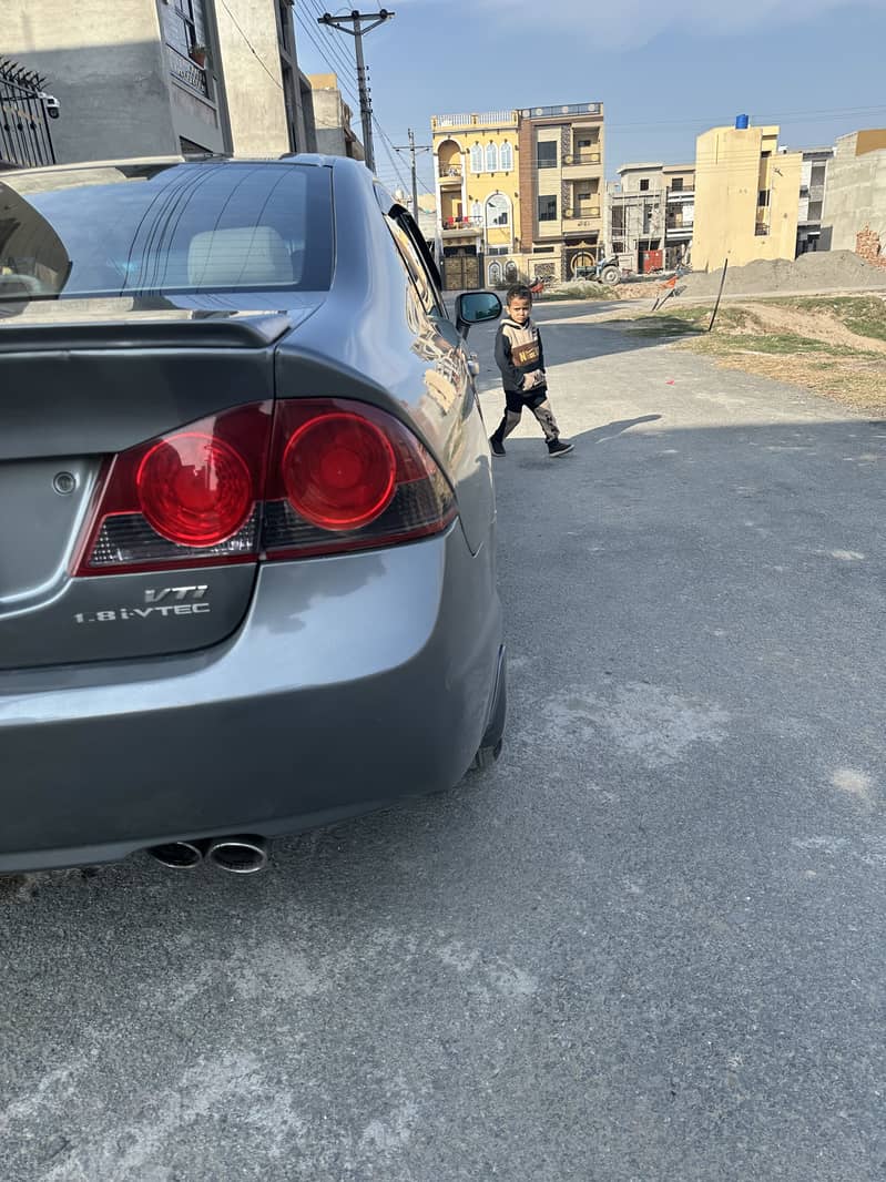 Honda reborn 2011 model total original

                                                            alt=