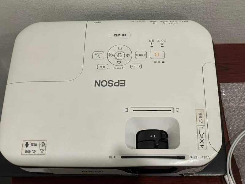 EPSON PROJECTET BRAND NEW  W12 latest generation

                                                            alt=