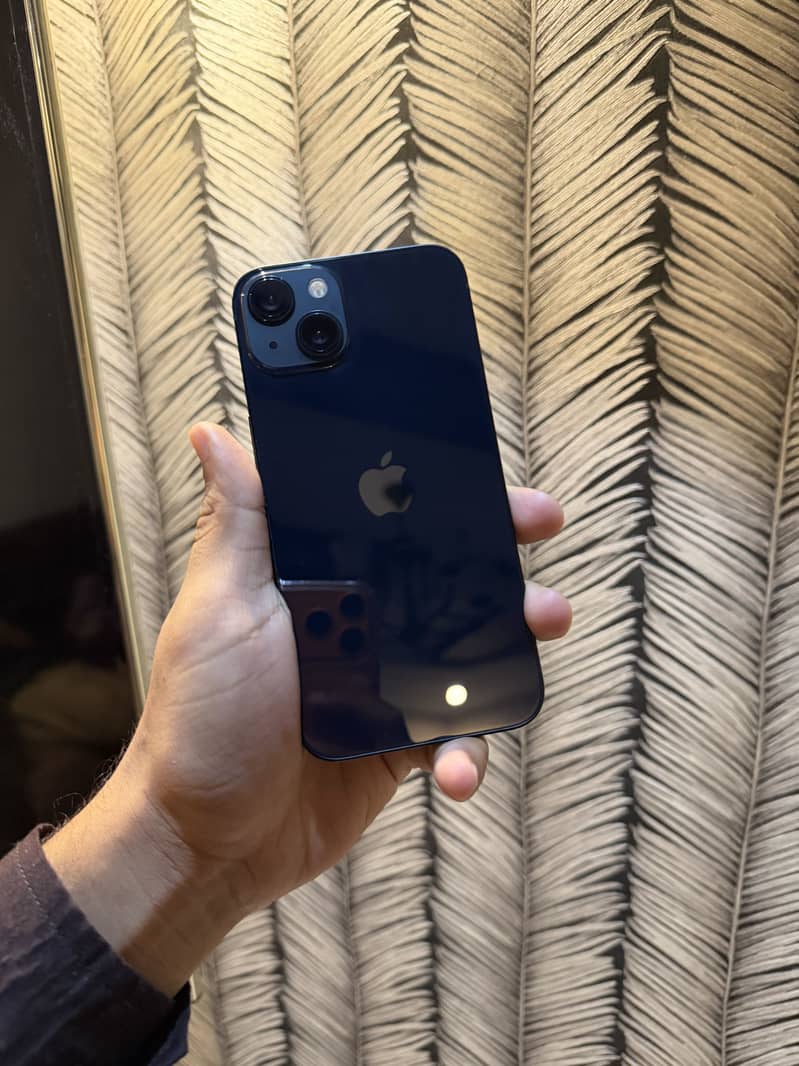 Iphone 13 JV Black Clr

                                                            alt=