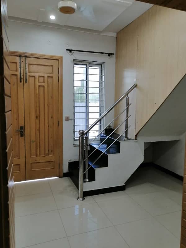 House For Rent In G-13 (4 Marla)

                                                            alt=