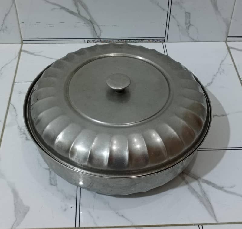 Steel pot Condition new

                                                            alt=