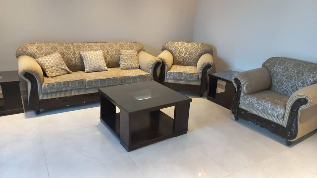 Sofa set / Sheesham wood sofa / 5 seater sofa / complete set for sale