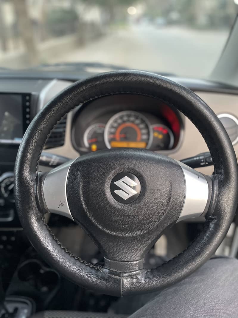 Suzuki WagonR VXL AGS 2021/22

                                                            alt=