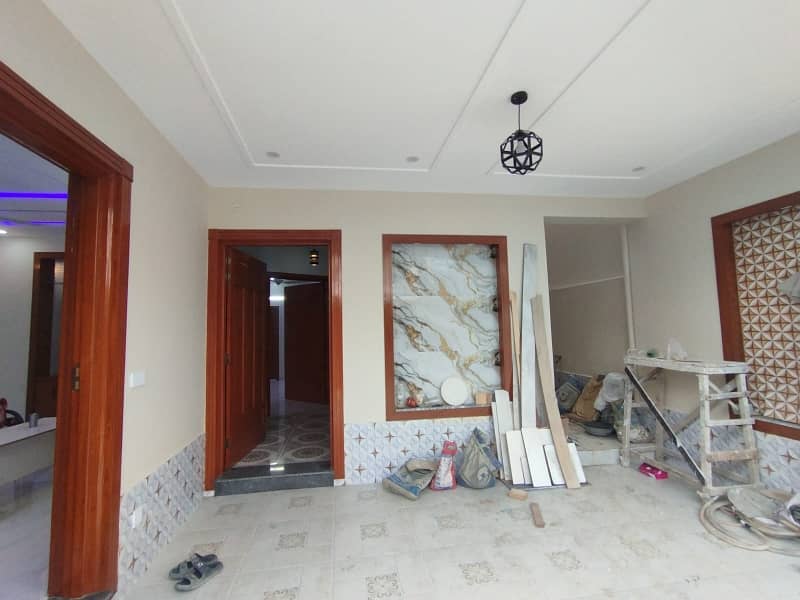 30x60 7 Marla Brand new House for Sale G-13

                                                            alt=