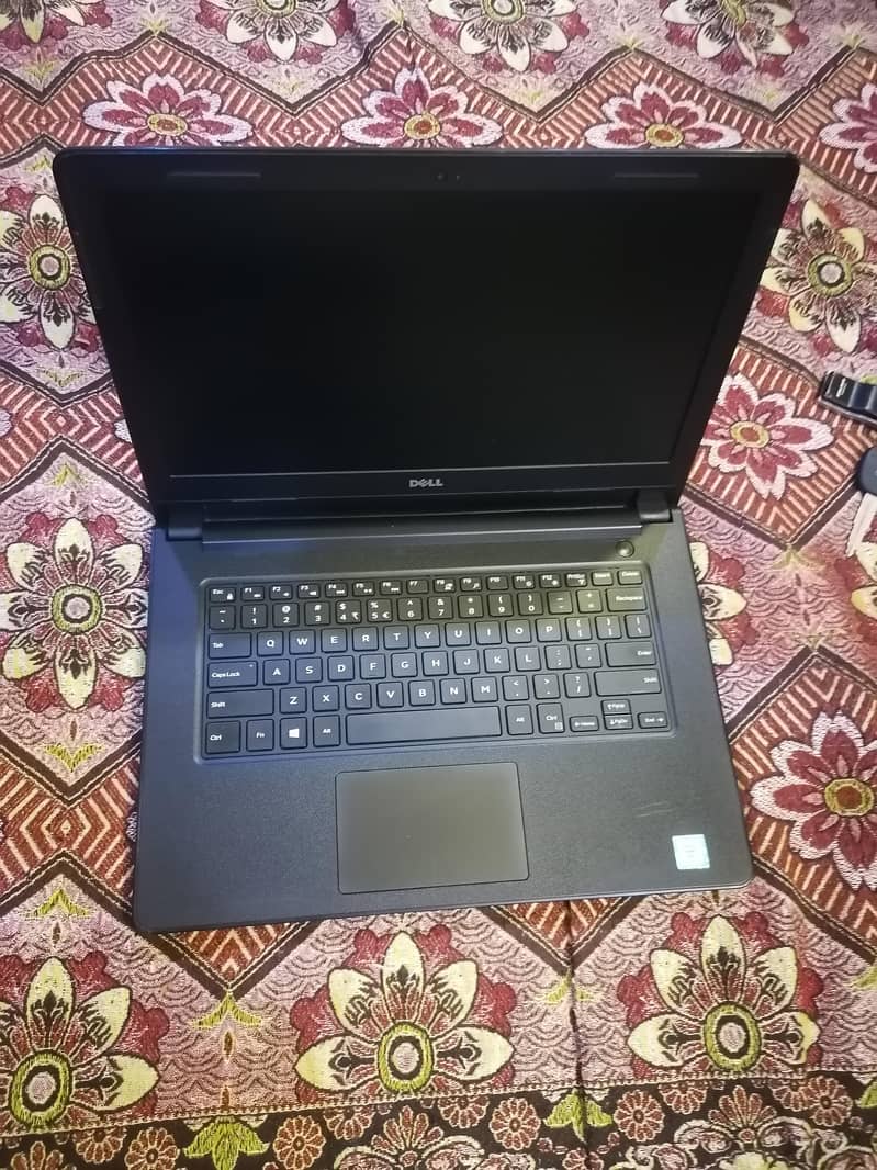 dell i7 7th generation 8Gb DDR4 120Gb ssd 500Gb hdd

                                                            alt=