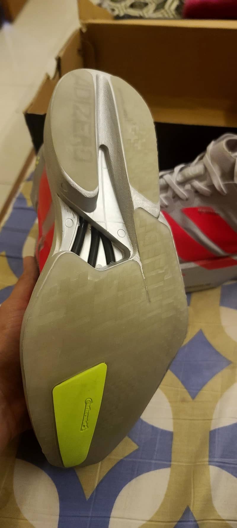 latest model brand new shoes 42 size

                                                            alt=