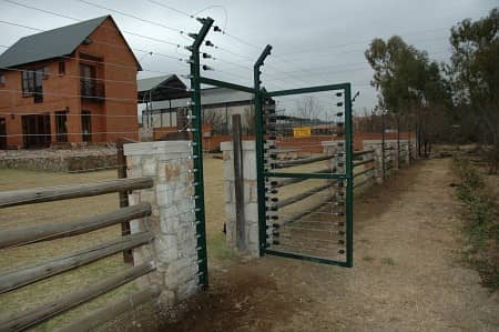 Electric Fence | Security Fencing | House Protection | Wire fence

                                                            alt=