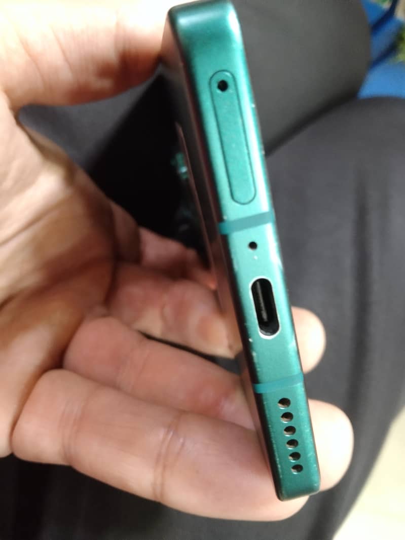 Note 8/256 10by9.5 all phone ok with power bank

                                                            alt=