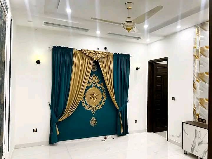 10 Marla Luxury Upper Portion is Available for Rent in Bahria Town Lahore

                                                            alt=