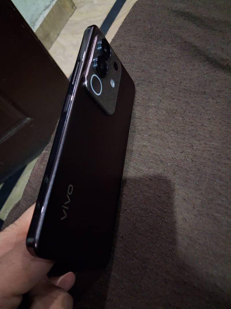 Vivo Y29 8/256

                                                            alt=