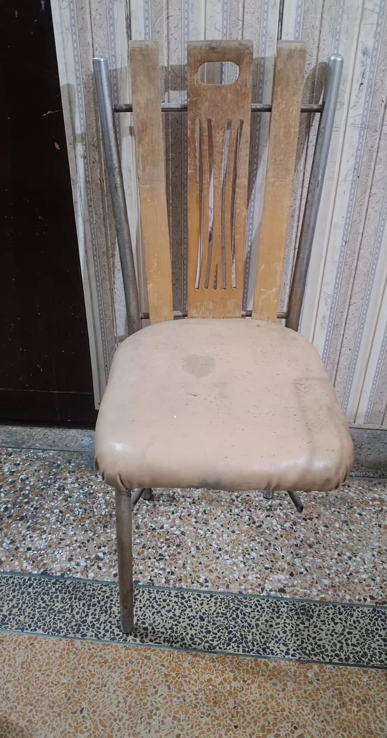 6 chairs dinning table

                                                            alt=