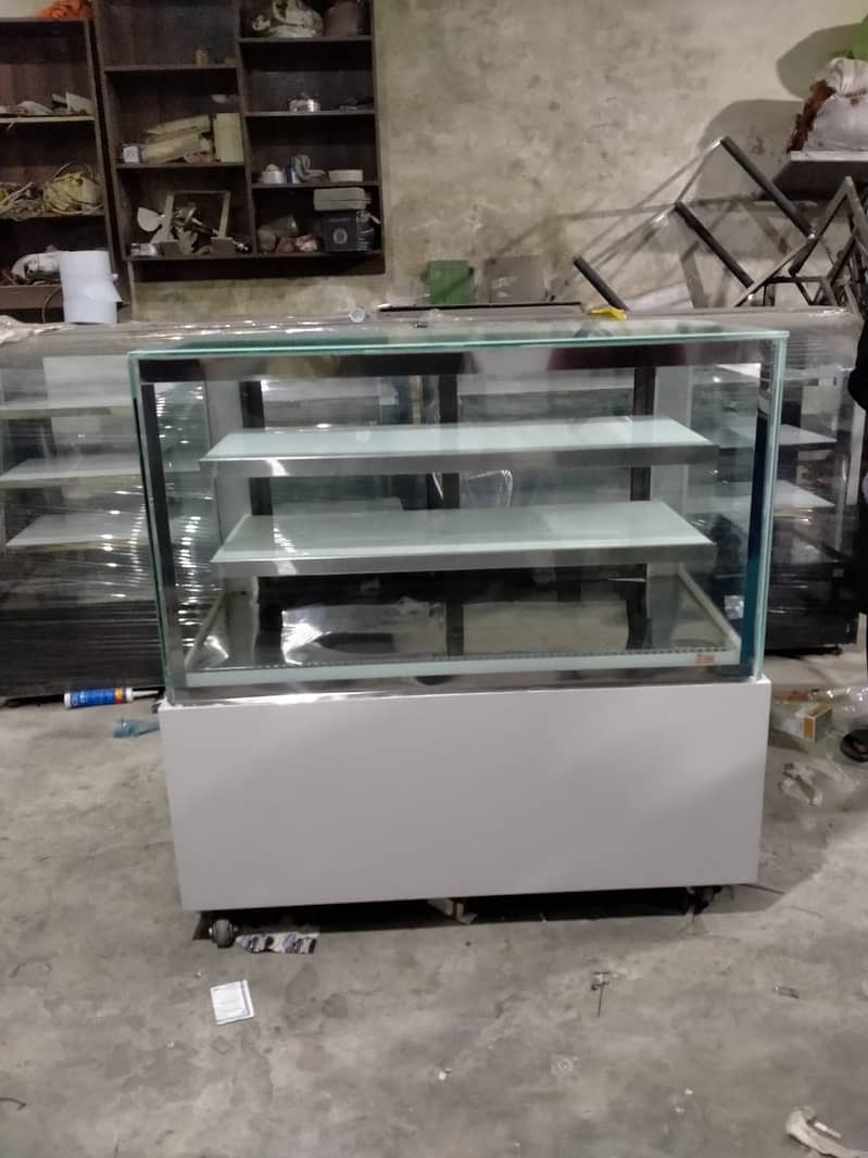 Cake Display, Bakery Counter /Showcase counter / Mart Counter

                                                            alt=