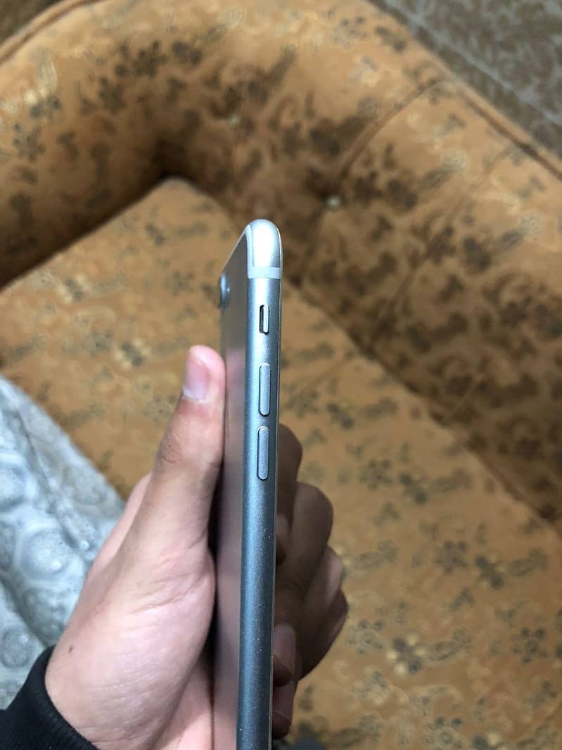 I phone 7+

                                                            alt=