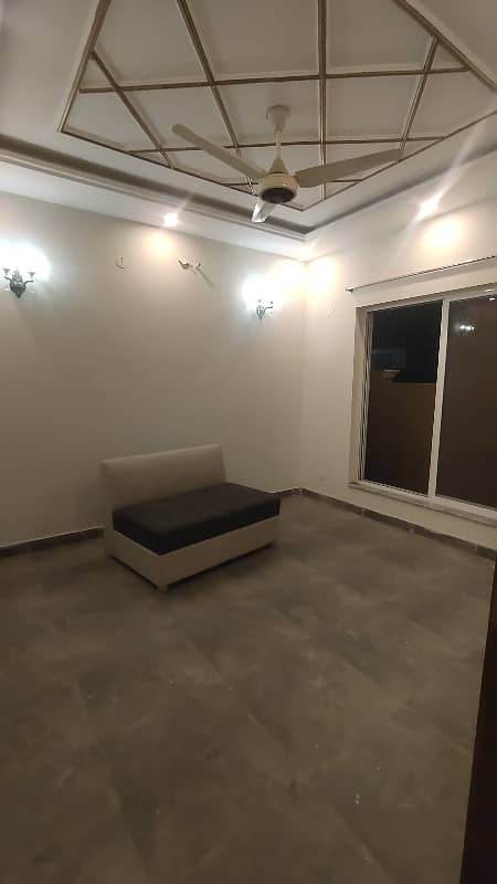 1 Bed Flat Available For Rent

                                                            alt=