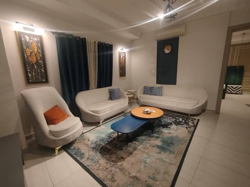 Furnished 1650 SQFT Luxury Apartment For Rent Gulberg

                                                            alt=