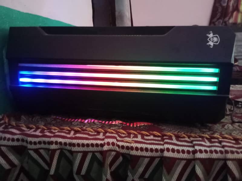 Core i7 3rd Gen Gaming PC | 16GB RAM | SSD + HDD | RGB Lights

                                                            alt=