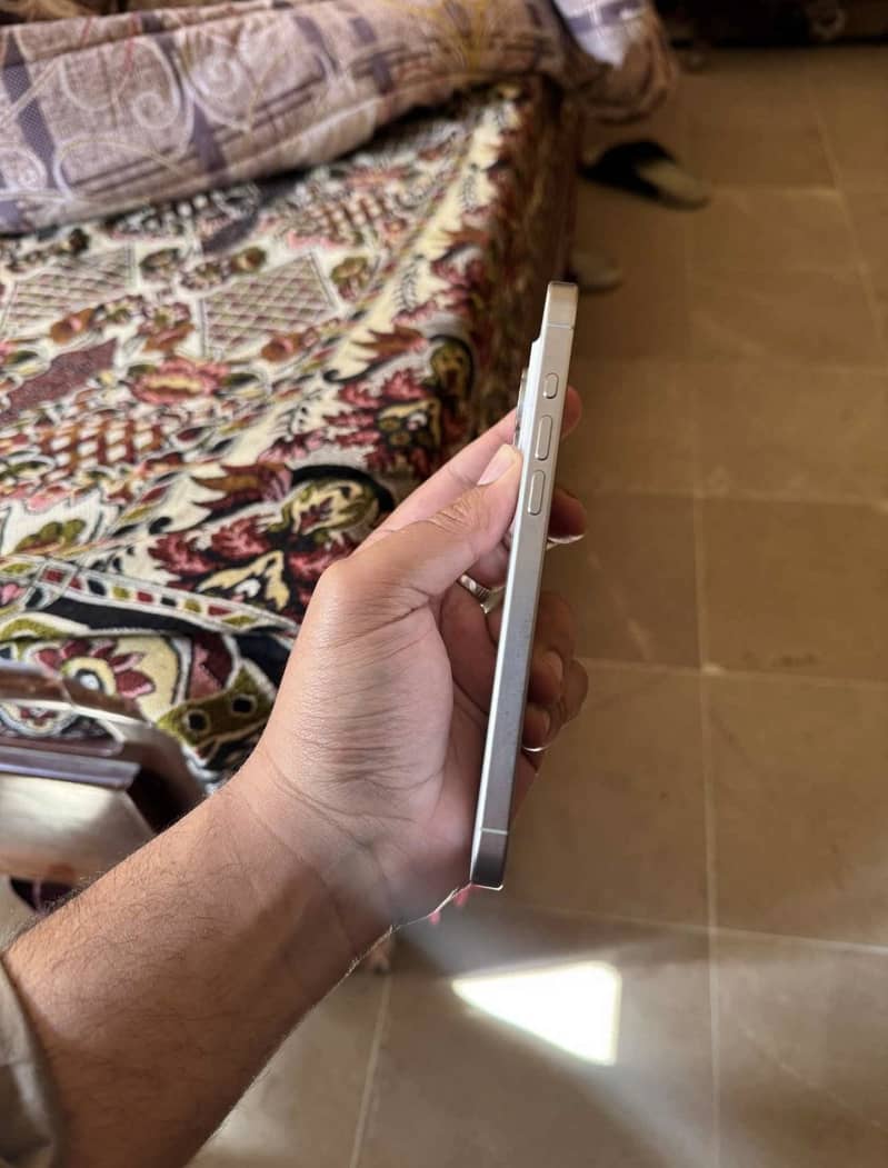 iPhone 15 pro max non pta 256 gb exchange possible

                                                            alt=