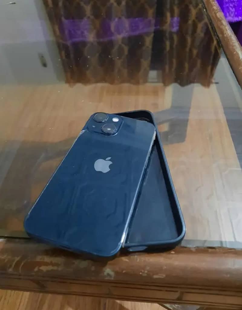 IPhone 13 mini 128gb factory unlock non pta with box cable

                                                            alt=