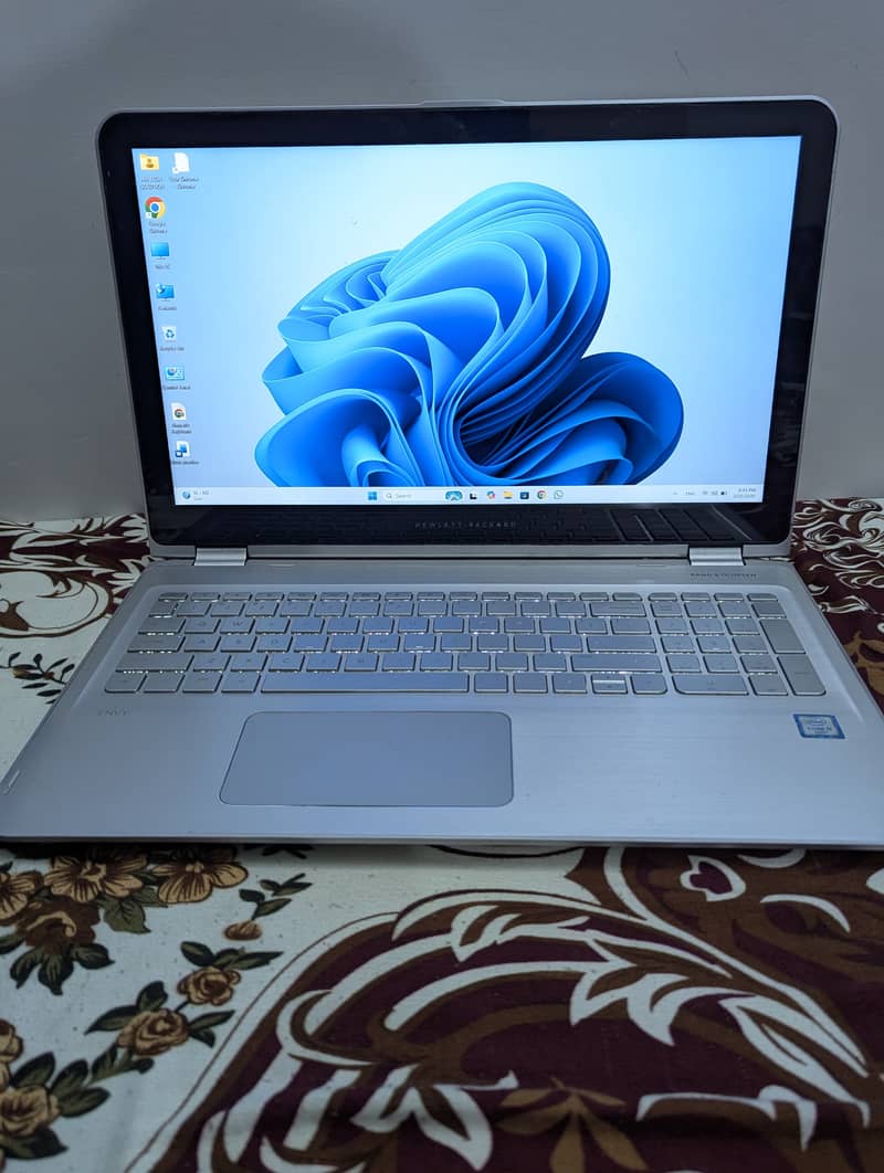 HP Envy x360, Core i5 6th Gen, 8\256, Touchscreen (Tablet Mode)

                                                            alt=