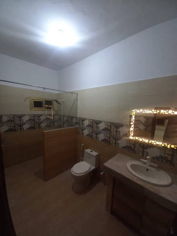 PRIME SILENT COMMERCIAL 5-ROOM FOR RENT GULSHAN-E-IQBAL BLOCK 3 | MAIN 60 FT ROAD

                                                            alt=