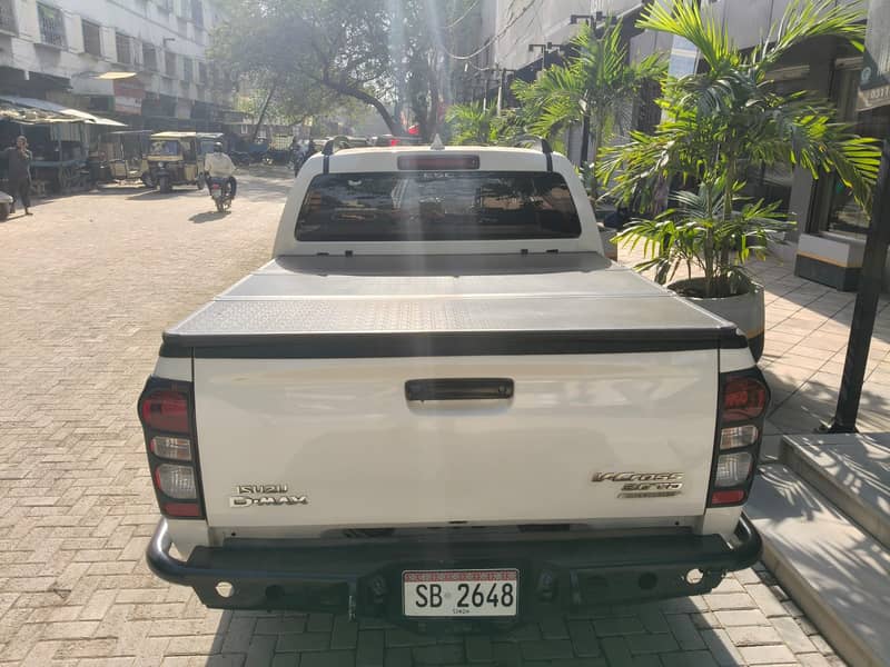 Isuzu D-Max V-Cross Automatic 3.0 2019
