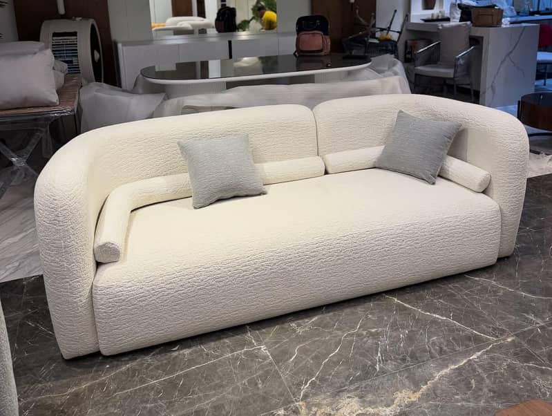 sofa repair / fabric change / old bed cushion / furniture polish

                                                            alt=