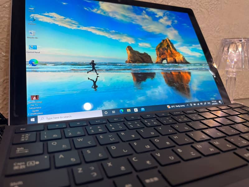 Surface pro i5 6th & 8th gen   (03256785678)

                                                            alt=