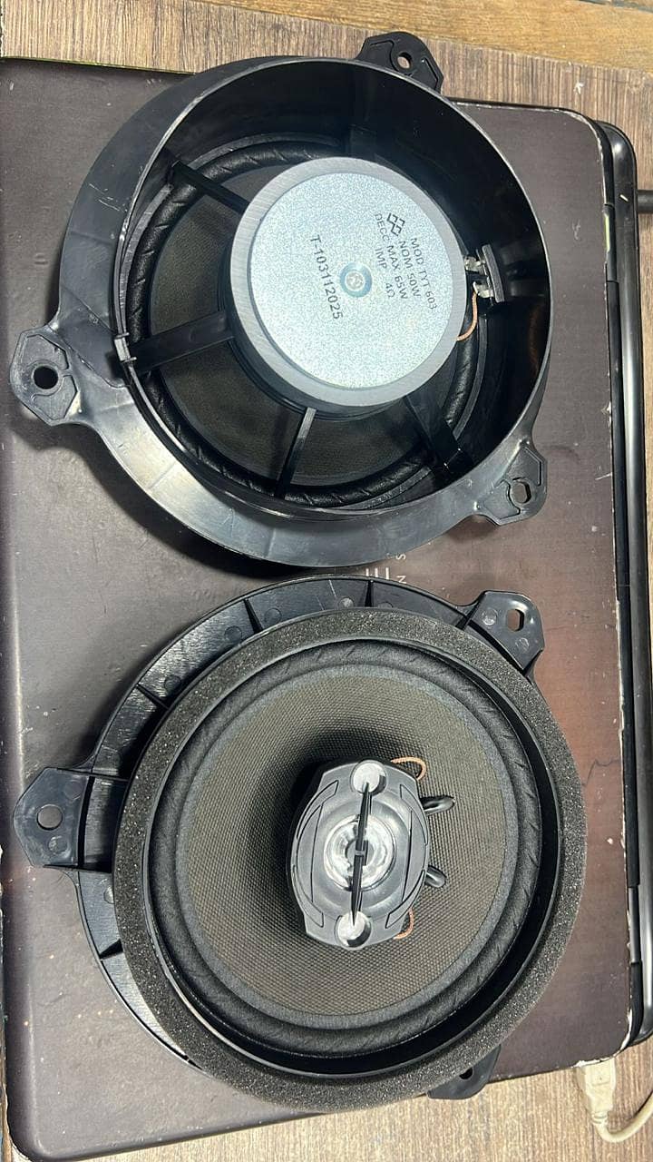 Car doors speakers Suzuki wagon R and alto and swift and Corolla

                                                            alt=