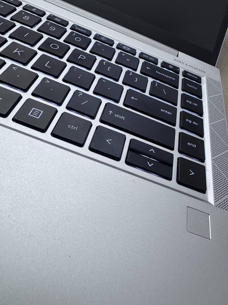 hp Elitebook 840 G8 I5 11TH 16 GB/256 ssd

                                                            alt=