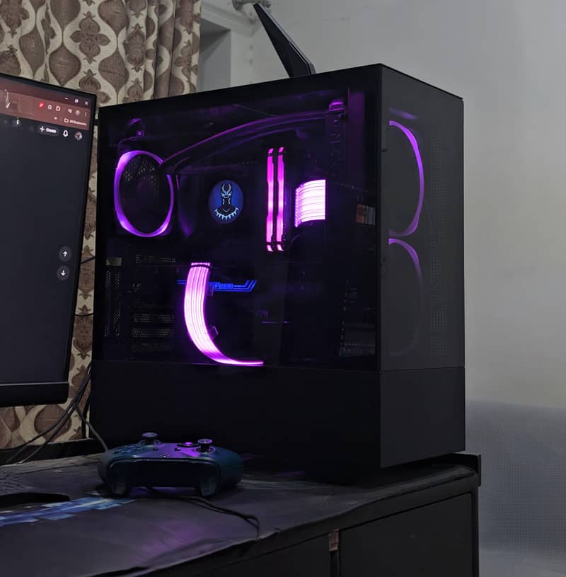 gaming pc

                                                            alt=