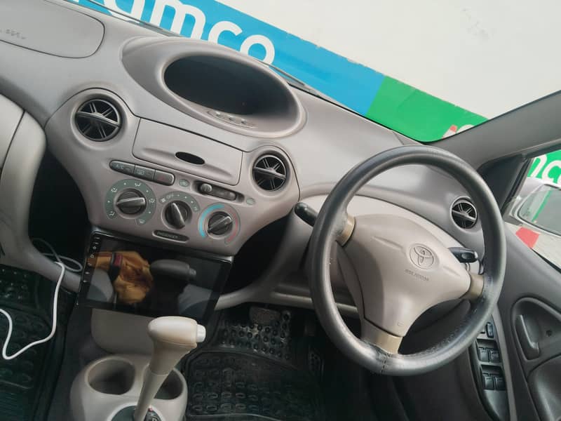 Toyota Platz 2001 (Automatic)

                                                            alt=