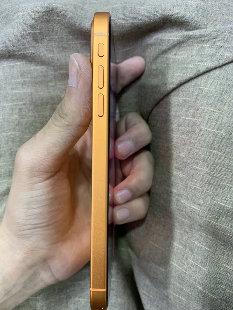 I phone 11 convert 17pro

                                                            alt=