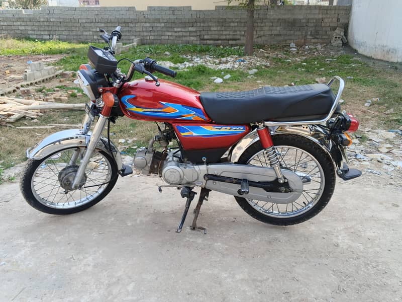 United 70CC 2018 model Genuine, Single handedly used ,

                                                            alt=