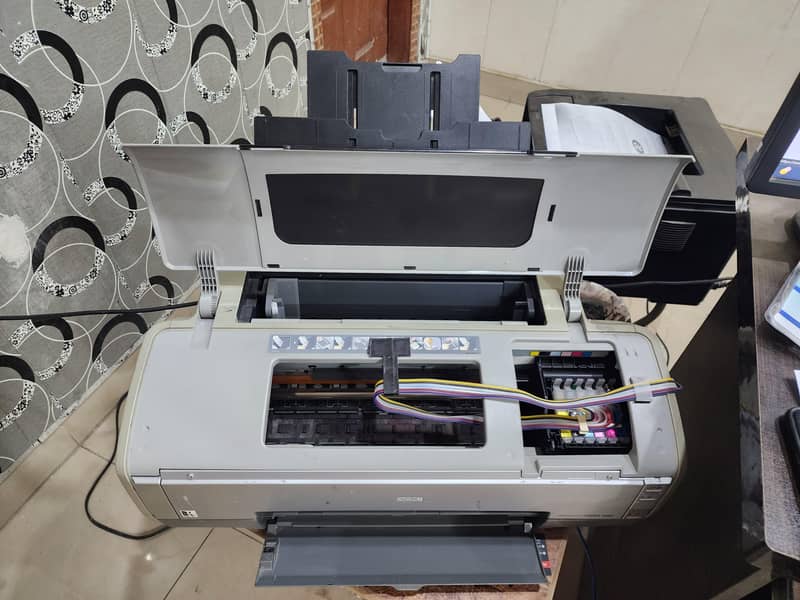 Epson 1390 DTF Printer for Sell - Excellent Condition | Ready for Used

                                                            alt=