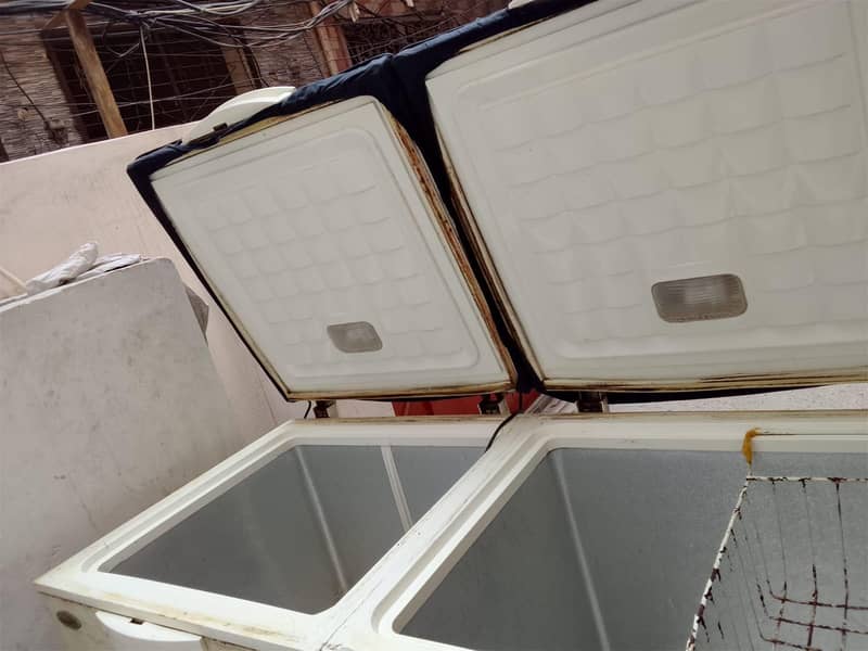 refrigerator

                                                            alt=