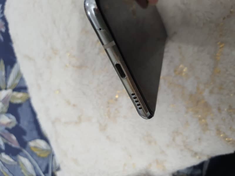 LG V30+ 128GB | Non PTA | Urgent

                                                            alt=