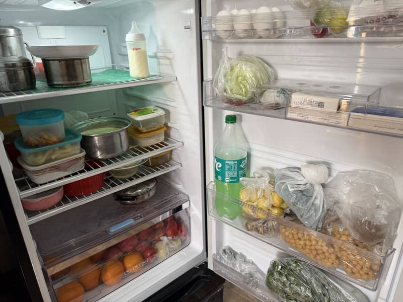 1 Month only used brand new fridge for sale

                                                            alt=