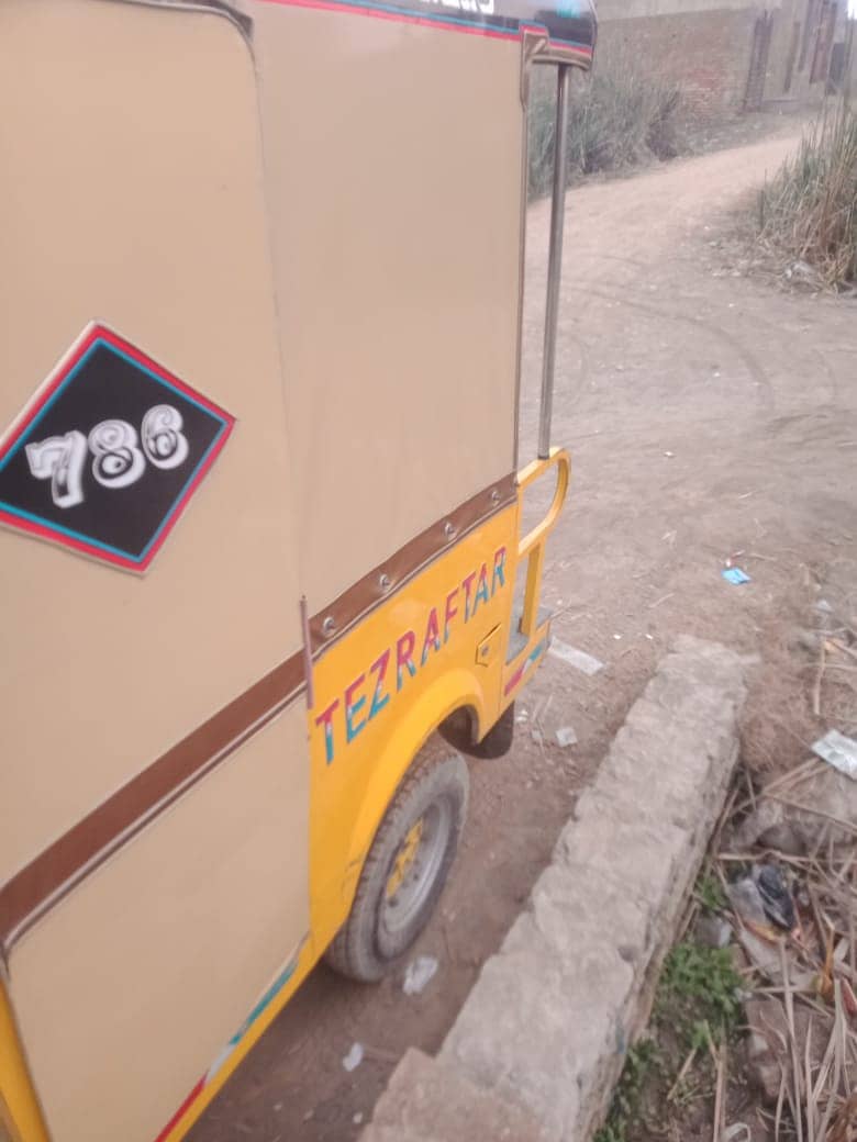 Tez Raftar  Rickshaw Tez Raftar 2024 Auto Rickshaw for sale

                                                            alt=