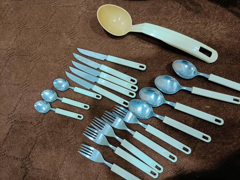 Cutlery made in japan not complete set but useble

                                                            alt=