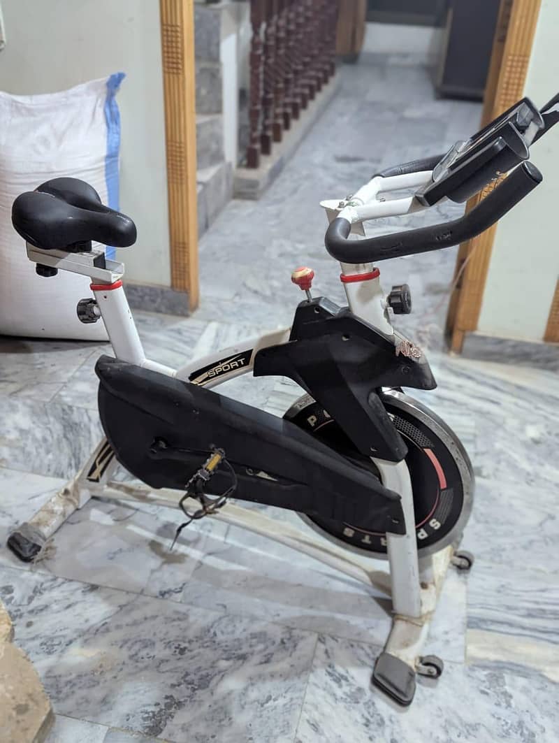 Exercise Bikes / Gym Cycle / Home use execise Cycle

                                                            alt=