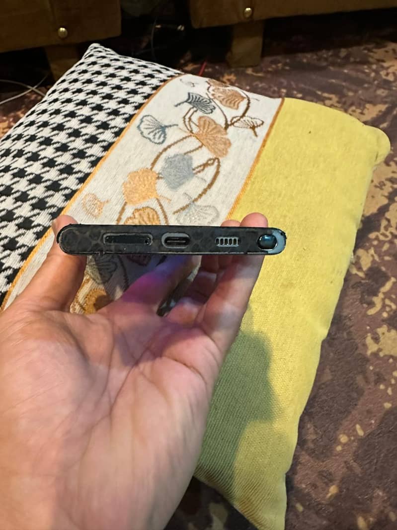 Samsung S22 ultra  12gb/256gb

                                                            alt=