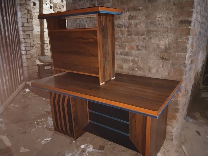 Study Table / Computer Table/ Laptop Table/ Office Table/Working Table

                                                            alt=