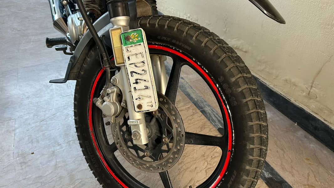 Yamaha YBR 125G 2017

                                                            alt=