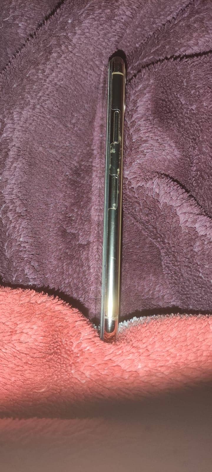 iPhone 11 Pro Max 256GB Gold Non PTA | Screen Crack | 03278995700

                                                            alt=