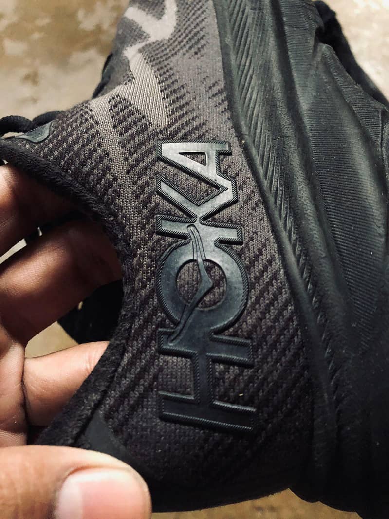 Hoka Clifton 9

                                                            alt=